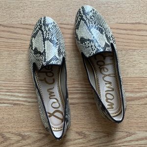 Like new Sam Edelman snake print Leather loafers